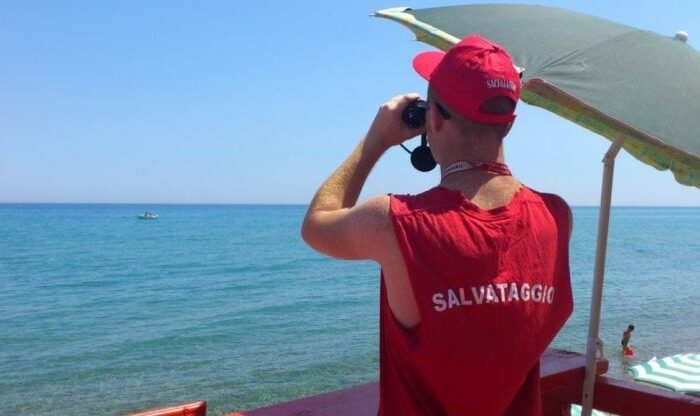 Milazzo. Cercasi bagnìni per spiaggia libera. Le domande entro il 20 luglio