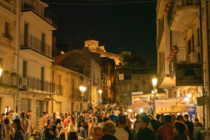 Montalbano Elicona torna nel Medioevo: grande successo per la 45ª edizione delle Feste Aragonesi