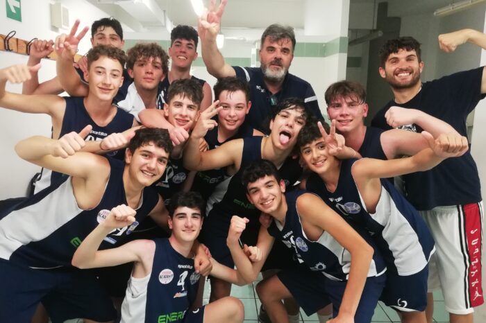 Milazzo. La Svincolati Milazzo conquista il titolo regionale nel Campionato Under 16 d'Eccellenza.