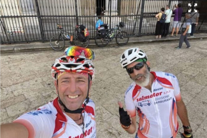 Spadafora. Una bici e via! Arriva a Capo Nord Domenico Romano