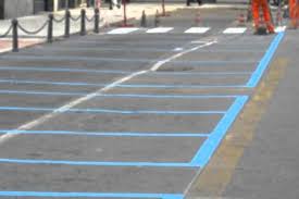 Strisce blu. Aperto al pubblico l’ufficio per richiedere i pass