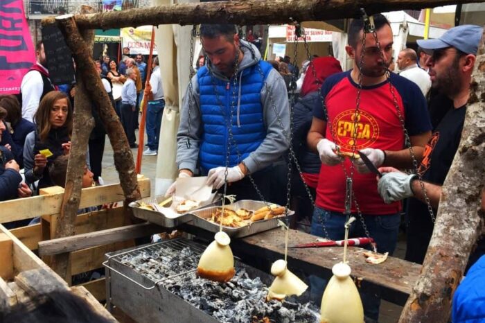 Floresta. "Ottobrando", cinque domeniche all'insegna del buon cibo e dei prodotti del territorio.