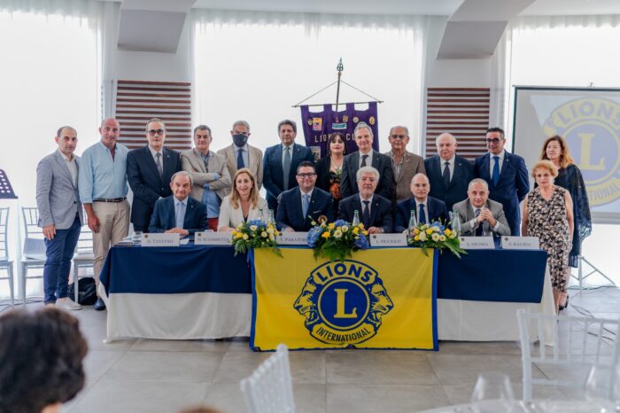 Milazzo. Passaggio di campana al Lions Club, da Salvatore Picciolo alla guida Yuri Paratore.
