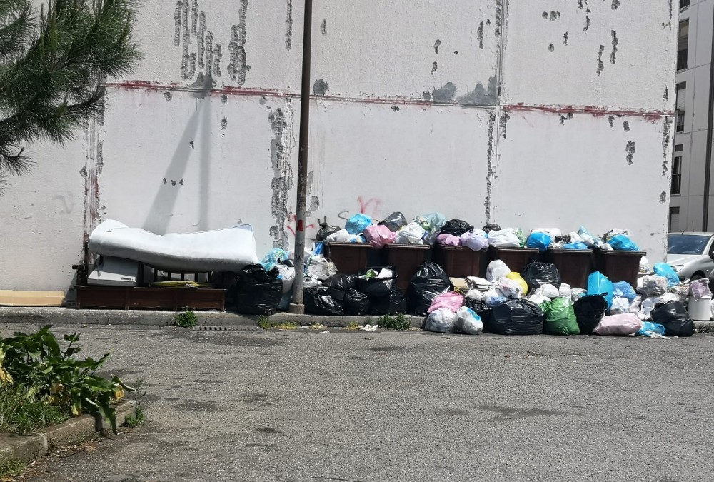 Milazzo. Da domani torna la Super Eco nella raccolta rifiuti. Si parte con l'handicap e con un nuovo ricorso.