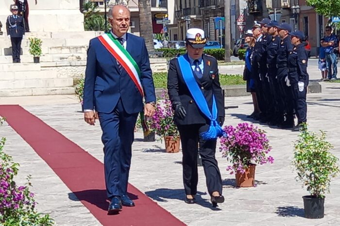 Milazzo. Cerimonia a piazza Roma in occasione della Festa della Repubblica Midili "dobbiamo ricordare a tutte le generazioni l'importanza di questo giorno".