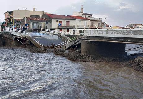 Barcellona Pozzo di Gotto. Ponte di Calderà, il Tar accoglie il ricorso e annulla l'aggiudicazione dei lavori