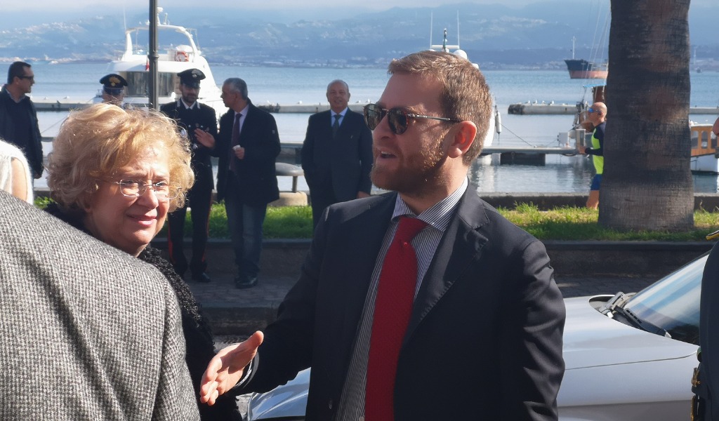 Milazzo. Al convegno sullo sviluppo il Ministro Provenzano. Assente la città.