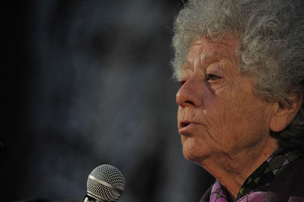Addio a Jolanda Insana, poetessa monfortese a Roma – Il Diario ...